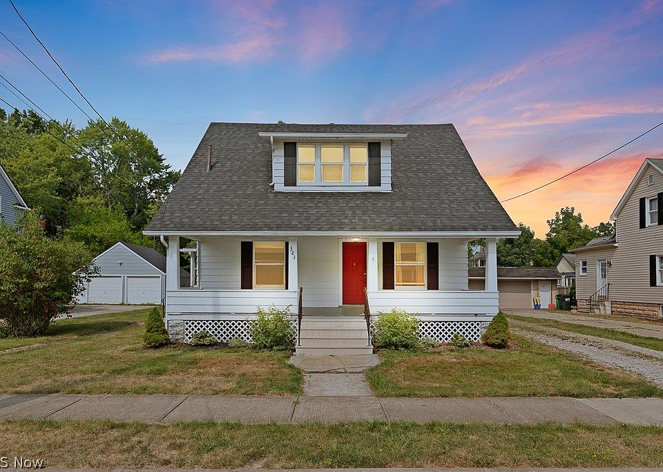 1st image of 323 Daisy Ave