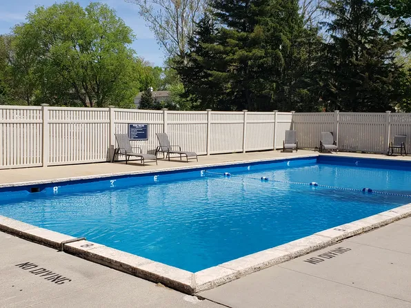 Emerald Court Apartments, 535 Emerald St #2f1011e57, Iowa City, IA 52246