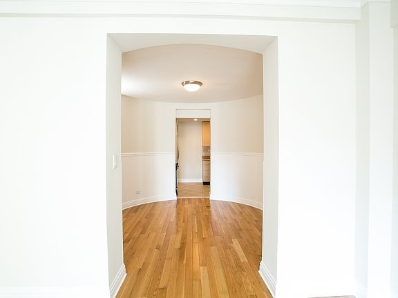 4th image of 20 Park Ave APT 3a