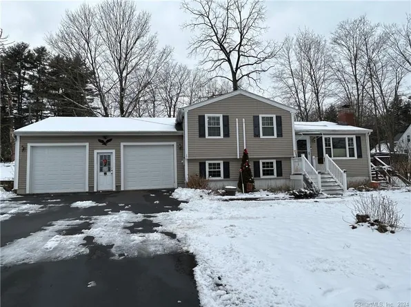 17 Pleasant Street, Wallingford, CT 06492