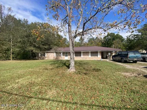 6504 Pioneer Trl, Moss Point, MS 39562
