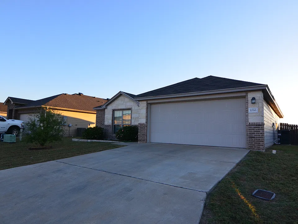 1066 Spring Terrace Loop
