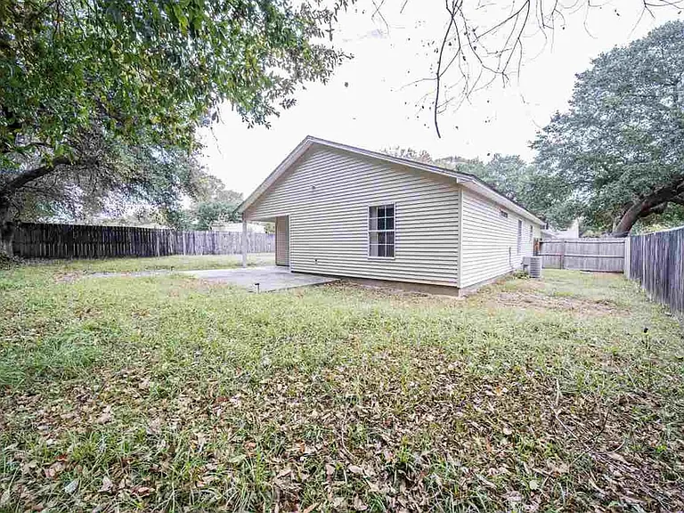 7831 Stallworth Ln — Photo 26