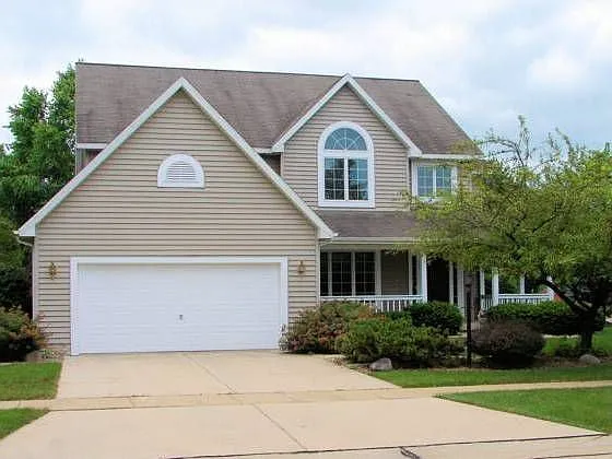 2407 Waterbury Pl photo 1