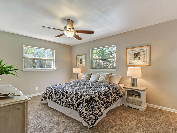 3rd image of 6013 Glenn Rose Dr