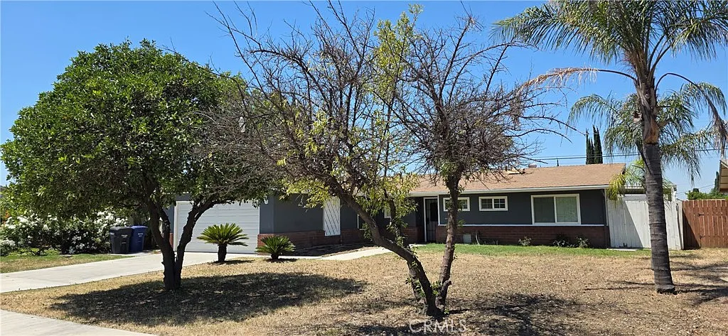 3 bed, 1332 sqft, $3,100 — Photo 1