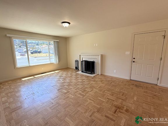 2nd image of 134 Hilton Ave