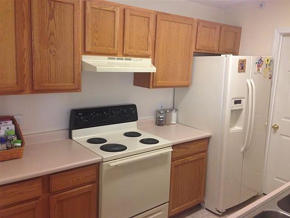 5th image of 8171 Autumn Woods Ln APT 104
