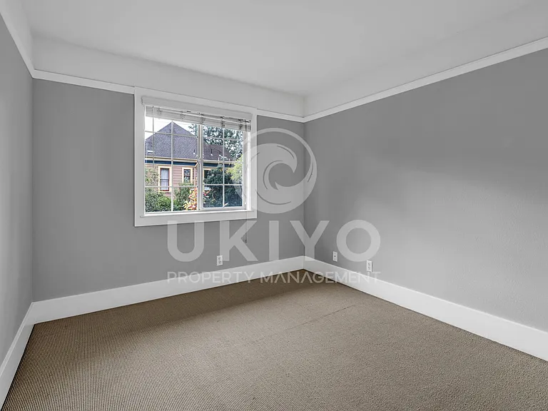 620 Alcatraz Ave #D — Photo 17