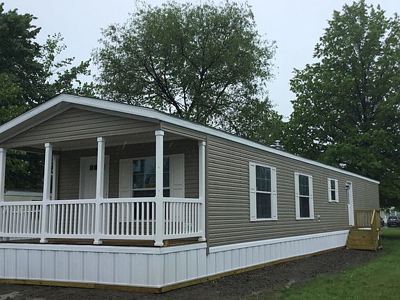 2nd image of 2 Sharon Dr #253