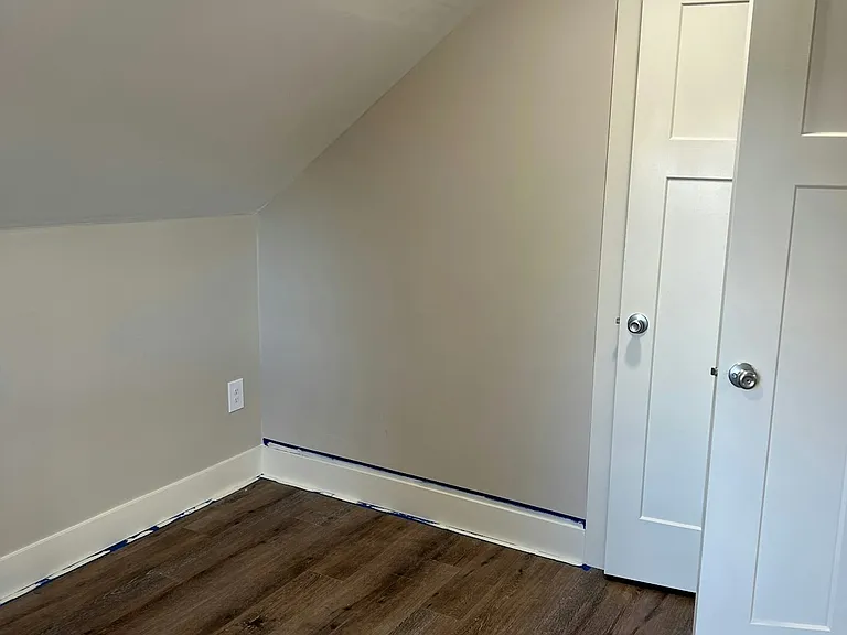 119 E Elm St #4 — Photo 3