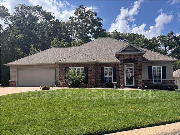 2nd image of 13 Parkridge Dr