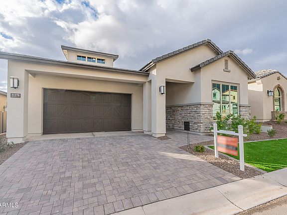 3rd image of 21379 W MEADOWBROOK Avenue