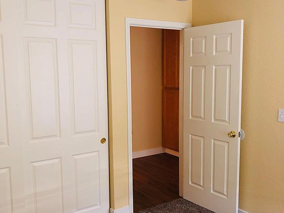 5th image of 3927 Deer Run Way