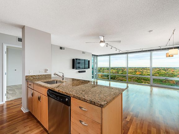 5th image of 9715 Woods Dr Unit 1608