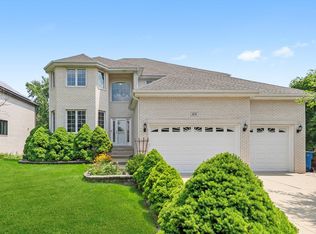 10137 S 86th Ct, Palos Hills, IL 60465