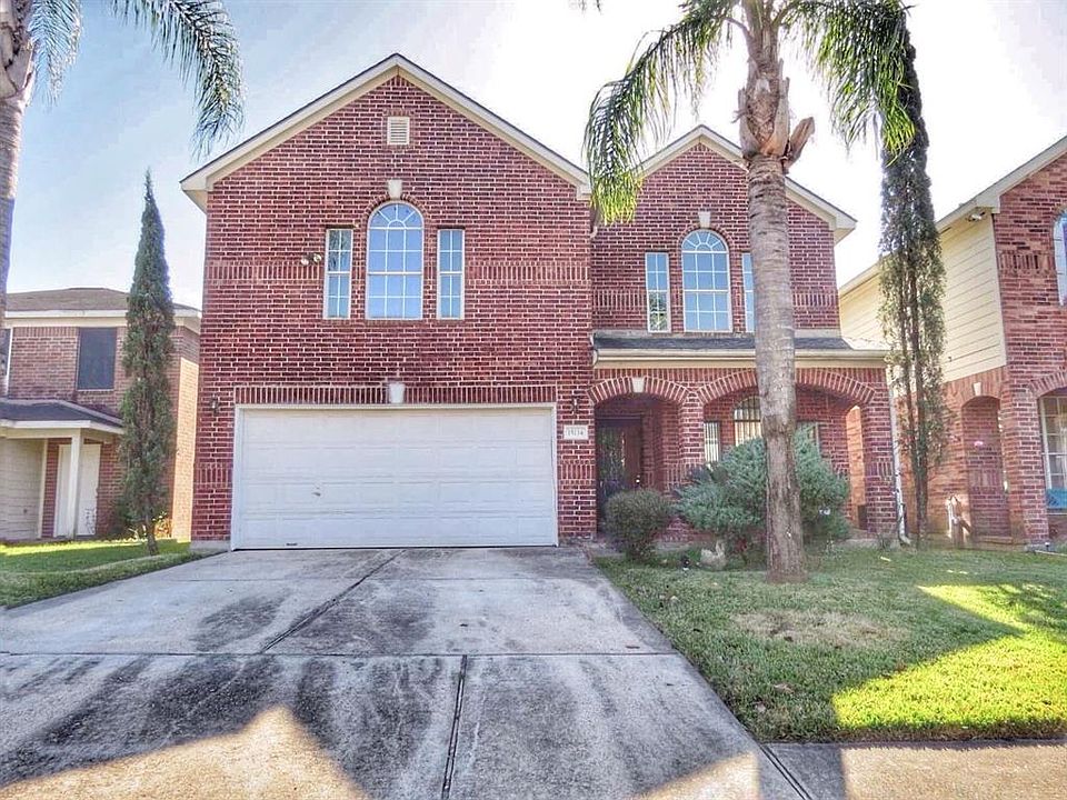 1st image of 15134 Grassington Dr