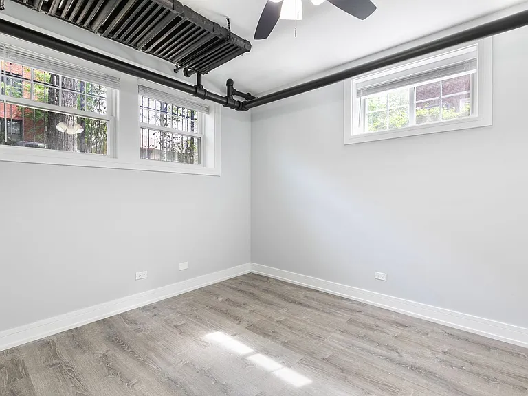 6035-6045 N Winthrop Ave #1055-1067 — Photo 74