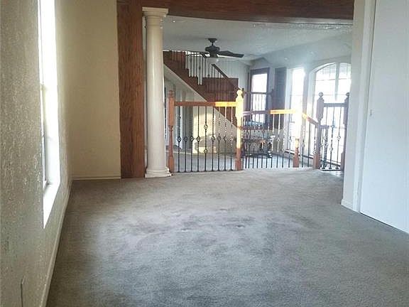 4th image of 621 E Linda Dr