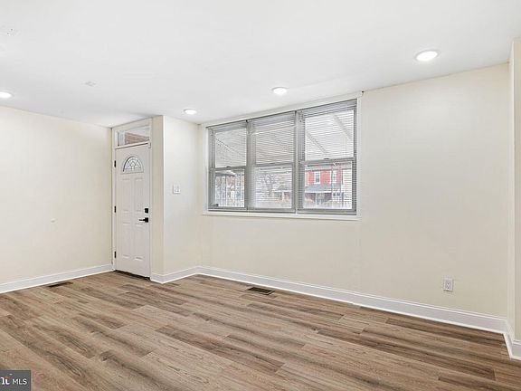 4th image of 882 N 48th St