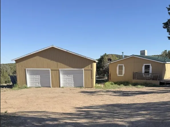 192 Cedar Ln, Moriarty, NM 87035