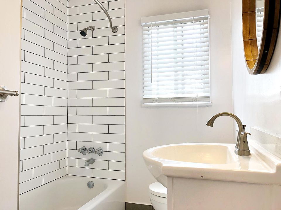 1st image of 6139 Easton St