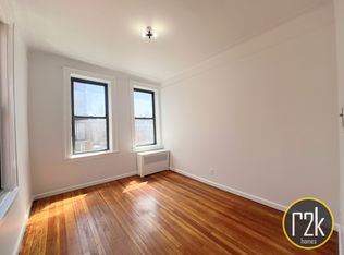 26-20 28th St #3F, Astoria, NY 11102
