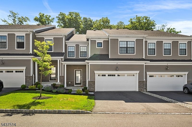 1st image of 17 Kelsch Dr