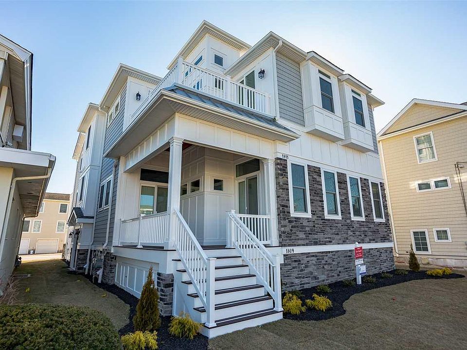 1st image of 1809 Wesley Ave #1809