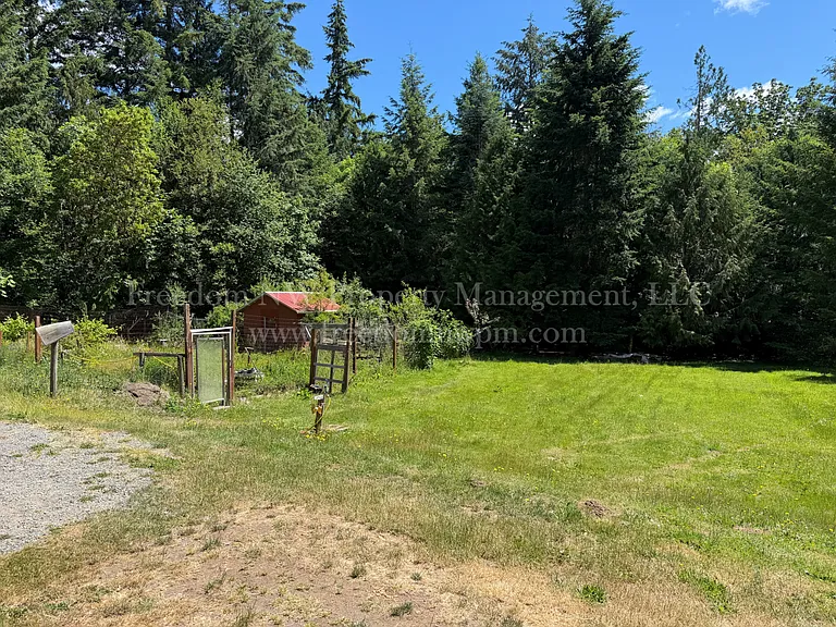 5825 67th Ave NE — Photo 18