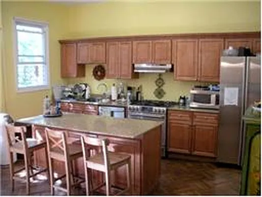 Rented by Douglas Elliman | media 33