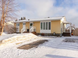 70 Herman St, Petawawa, ON K8H1W2