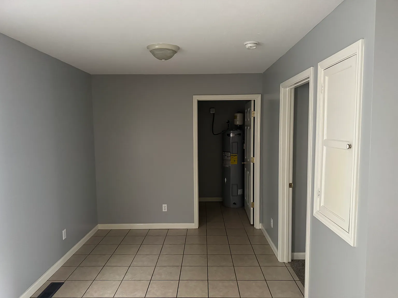 604 Clark Street — Photo 4