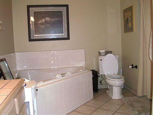 5th image of 2910 B Mulberry Ln