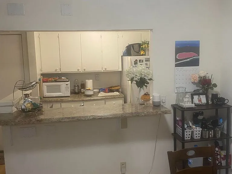 University Park Apartments near Cornell University — Photo 317