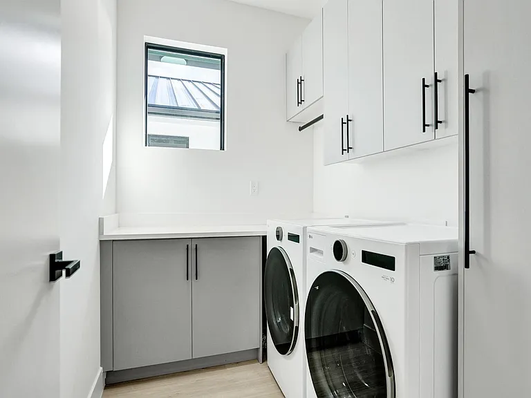 604 SW 7th Ave — Photo 47