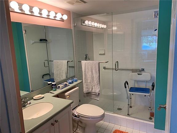 4th image of 9525 Weldon Cir APT 203
