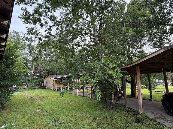 3rd image of 5814 Mulberry Cir
