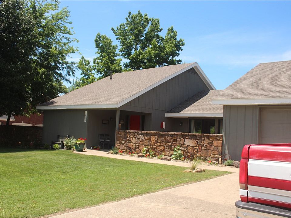 1st image of 13715 S Saint Andrews Dr