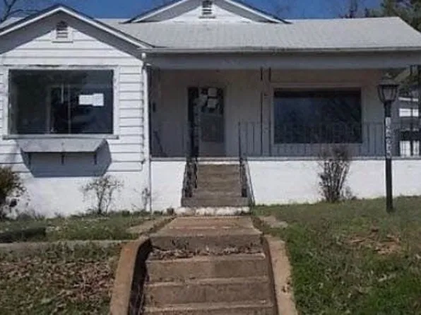 106 Oak St, Pocahontas, AR 72455