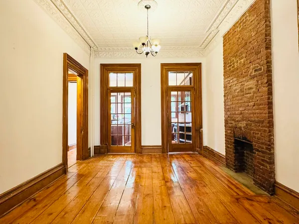 162 President Street image 1 of 5