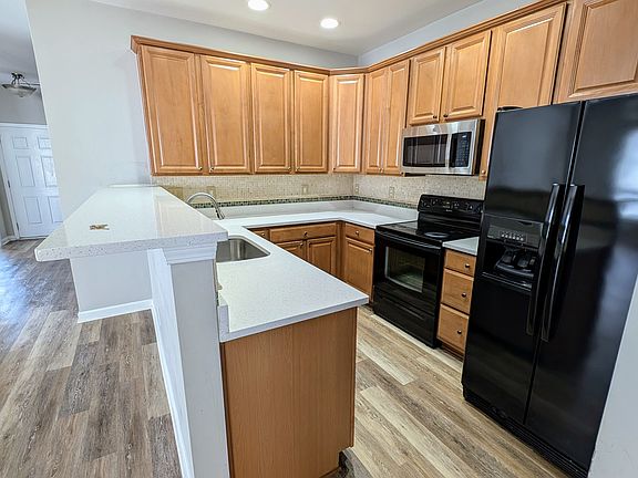 Kitchen - Includes Fridge, Stove, Dishwasher and Microwave