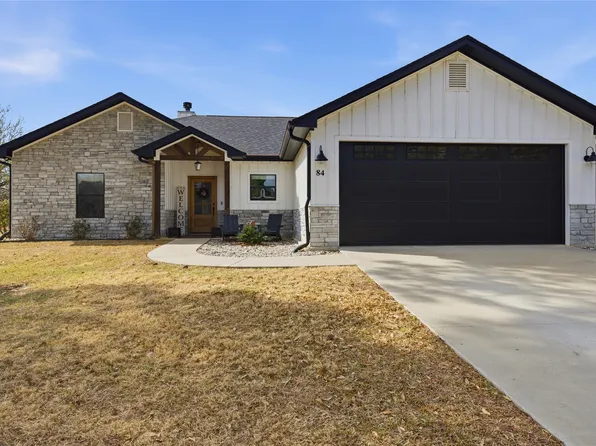 84 Shoreline Dr, Malakoff, TX 75148