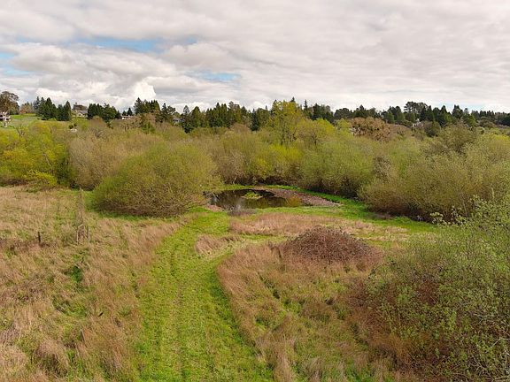 5th image of 755 Watertrough Road