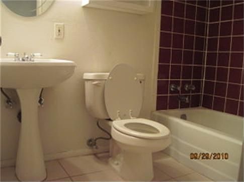 5th image of 802 E Diana Ave