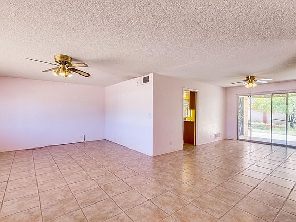 3rd image of 8952 E Calle Playa