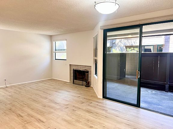 3rd image of 4435 Nobel Dr Unit 21