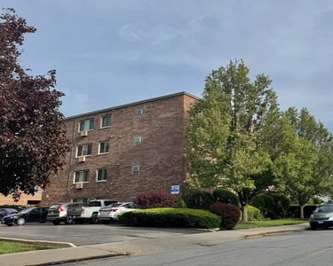 477 Graceland Ave APT 2F, Des Plaines, IL, 60016