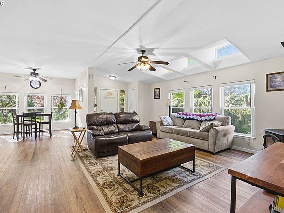 5th image of 1342 Orchard Ln