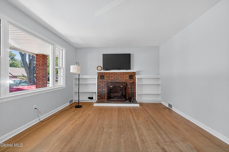 5th image of 1245 Sumner Avenue